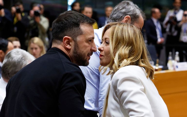 ميلوني وزيلينسكي أوكرانيا تُفرق اليمين الأوروبي.. حسابات متباينة لـ«مسألة موسكو» - صورة 1